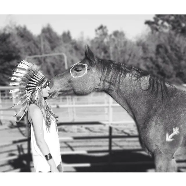 Black Dotted White Chief Headdress - 65cm